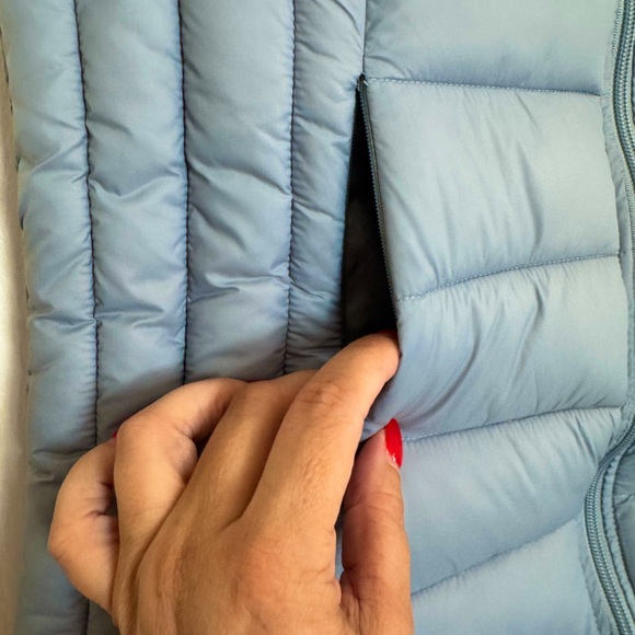 NWT REEL LEGENDS PUFFER VEST. FLATTERING LIGHTWEIGHT WARM FABRIC. - Picture 6 of 10